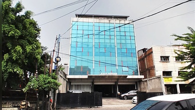 Gedung Kantor Lokasi Strategis Di Jalan Raya, Dkt Mall Jaksel