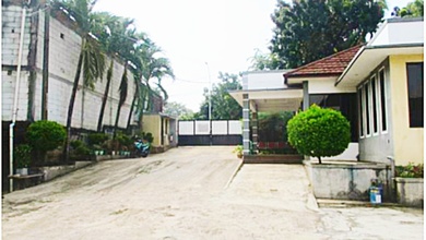 Gudang Di Jln.raya Pondok Gede Keamat Jati Jaktim