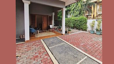 Jual Rumah Bagus Luas 736 m2 di Tanah Kusir, Jakarta Selatan