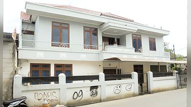 Rumah Hunian Posisi Hook Di Komplek Daan Mogot Estate Jakbar