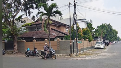 Rumah Hook Di Lelang Cepat Jalan Alam Raya Kalideres Jakbar