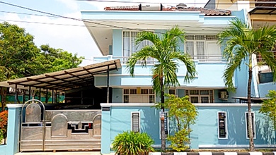 Rumah Hunian Di Komplek Green Garden Jakbar