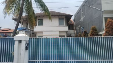 Rumah Mewah di Lelang Jalan Pertanian Lebak Bulus Jaksel