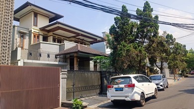 Rumah Modern Luas 594 Jual area Bandung Kota, Bandung