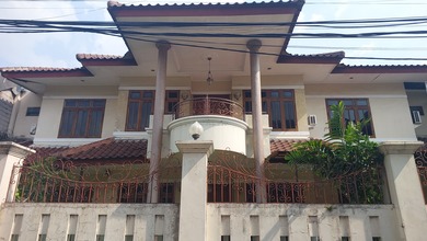 Rumah Cantik 2lt Pasar Minggu Termurah