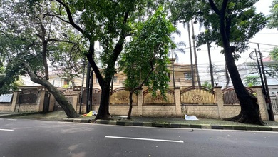 Dijual Rumah Mewah 2Lt di Menteng