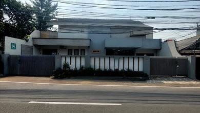 Jual Lelang Cash Only Rumah Bagus Siap Huni Pinggir Jalan