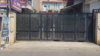 Lelang Cash Only Rumah cocok  untuk tempat usaha  Bintaro