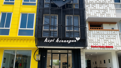 Dijulal Lelang Ruko 3 Lantai Siap Huni