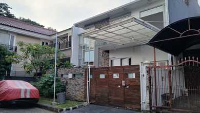 Joglo - Rumah Bagus 2 Lantai Mega Kebon Jeruk