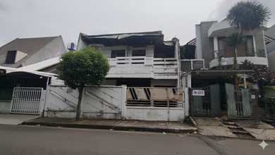 Kembangan - Rumah 2 Lt Dijual Lelang