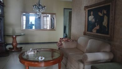 Rumah 2 Lt Di Taman Bukit Cedi Lippo Karawaci