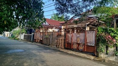 Dijual Lelang Rumah di Jln Karyawan 1 Karang Tengah Tangerang