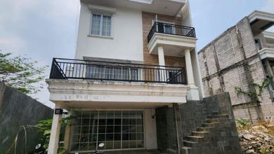 Di Lelang Rumah Mewah di Perum Royal Nuri Residence Pesanggrahan Jakarta Selatan