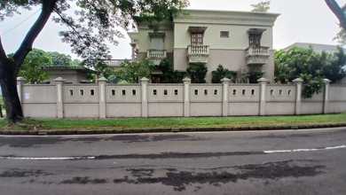 Rumah Mewah di Cluster Millenium Jln. Permataindah Curug Tangerang