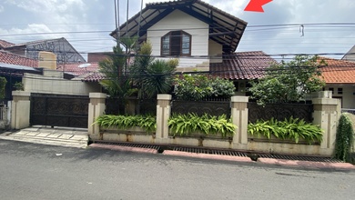 Pejaten - Rumah Bagus Harga Sangaturah. SHM Lt 331 M2. Dijl Swadaya 1. Pejaten. Pasar Minggu. Jakarta Selatan