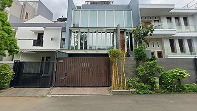 Permata Buana - Kembangan. Rumah Mewah Sangat Cantik. SHM LT 200 M2. Tiga Lantai. Diperum Permata Buana. Jalan Pulau Dama. Kembangan. Jakarta Barat