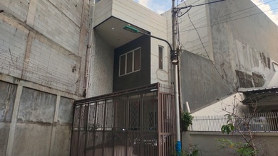 Tubagus Angke - Rumah Bagus Harga Sangat Murah. Dijual Lelang. SHM LT 290 M2. Dijalan Pangeran Tubagus Angke. Jakarta Barat