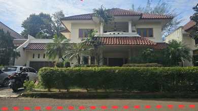 Lebak Bulus - Rumah Mewah Bagus dan Asri. Dikomplek Bukit Pratama. SHM LT 467 M2. Dijalan Komplek Bukit Pratama. Jakarta Selatan