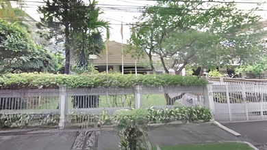 Rumah Menteng Gondangdia .kawasan Elit.jakarta Pusat. Shm Lt 713 M2.butuh Minim Renovasi