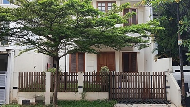 Pondok Indah - Dijual Lelang. Rumah Cantik Harga Murah. Bagus. Shm. Lt 153 M2. Jalan Pinang Perak. Pondok Indah. Jakarta Selatan