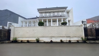 Gandaria - Rumah Mewah Sangat Cantik. SHM LT 850 M2.. Dijalan Abu Serin 2. Gandaria. Jakarta Selatan