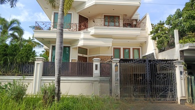 Perumahan Puri Indah - Dijual Lelang. Rumah Mewah Harga Sangat Murah. Dijl Kembang Elok. SHM Lt 335 M2. Kembangan. Jakarta Barat