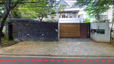 Dukuh Patra Raya - Rumah Mewah Sangat Strategi dan Cantik. SHM LT 766 M2. Dijalan Dukuh Patra Raya. Menteng Dalam. Jakarta Selatan
