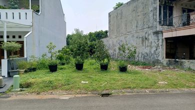 Puri Beta - Tanah Kosong Harga Sangat Murah. Siap Bangun. Lokasi Nya Didalam Cluster Perum Puri Beta. SHM LT 161 M2. Dijalan Pinus 3. Larangan. Tangerang Kota