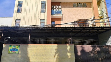 Jelambar - Kost Mewah - bisa Nego Harga-Serius. SHM. Lt 561.0 M². Jl.kelambar Madya Utara. Jelambar. Grogol Petamburan. Jakarta Barat