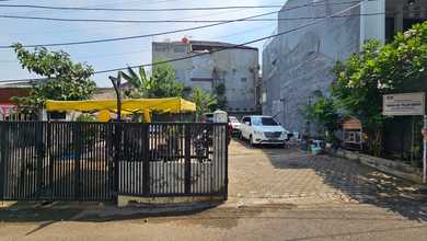 Kemanggisan - Palmerah. Tanah Kosong Siap Bangun. Sangat Strategi. Cocok untuk Kost Kost An dan Rumah Tinggal. SHM LT 182 M2. Dijalan Anggrek Cendrawasih 9. Kemanggisan Palmerah. Jakarta Barat