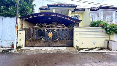Pondok Cabe - Rumah Mewah Harga Murah. SHM LT 229 M2. Dijalan Cabe 5 . Pondok Cabe. Pamulang . Tangerang Selatan