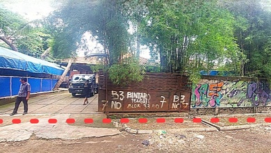 Taman Bintaro Tengah Raya - Rumah Tua Hitung Tanah Harga Sangat Murah. SHM Lt 606 M2. Dijl Taman Bintaro Tengah Raya. Jakarta Selatan