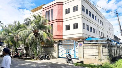 Jatinegara - Cakung. Gudang dan Gedung Kantor Mewah. Strategi. Bagus. HGB LT 5000 M2. Dijalan Rawa Sumut Sumur. Cakung. Jatinegara. Jakarta Timur