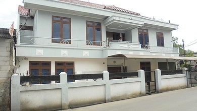 Daan Mogot Estat - Rumah Bagus Harga Murah. Shm. Lt 263 M2. Jl Daan Mogot Estat. Jakarta Barat