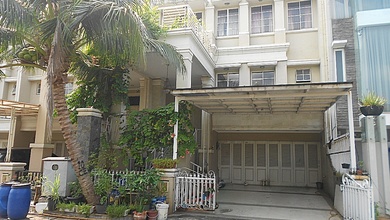 Jakarta Utara - Kelapa Gading. Rumah Mewah Sangat Cantik. SHM LT 144 M2. Dikomplek Perum Gading Grande Residance. Kelapa Gading. Jakarta Utara