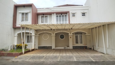 Kembangan Jakarta Barat - Rumah Hunian Mewah. SHM LT 144 M2. Dijalan Amethyst. Perum Permata Mediterania. Srengseng. Kembangan. Jakarta Barat