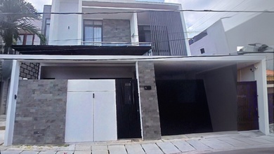 Jakarta Pusat - Johar - Rumah Bagus Bergaya Modern. SHM LT 150 M2. Jalan Kramat Jaya Baru. Johar. Jakarta Pusat