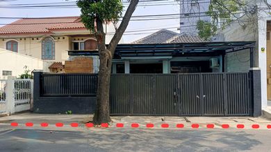 Ulujami Pesanggrahan - Rumah Harga Sangat Murah. SHM LT 176 M2. Dijalan Ulujami Raya. Pesanggrahan. Jakarta Selatan