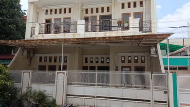 Kedoya Jakarta Barat - Rumah Hunian Komplek. SHM LT 150 M2. Komplek Taman Kedoya Baru. Jakarta Barat