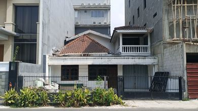Gambir Dekat Tanah Abang - Rumah Harga Sangat Murah. Hitung Tanah. Shgb LT 258 M2. Dijalan Cilamaya. Cideng. Gambir. Jakarta Pusat