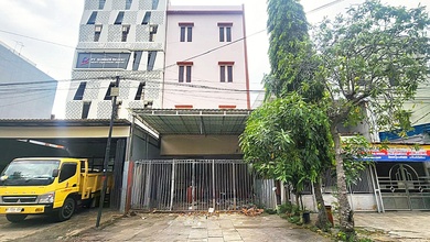 Tanjung Priok - Ruko Bagus Sangat Cocok untuk Kantor. Shgb LT 142 M2. Dijalan Kebon Bawang V11. Tanjung Priok. Jakarta Utara