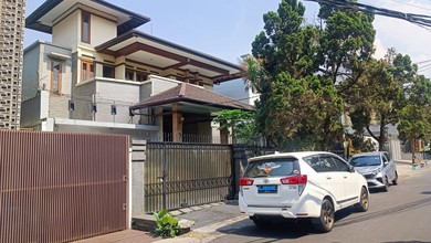 Jual Rumah Mewah Luas 594 m2 Kawasan Bandung Kota, Bandung