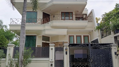 Rumah Hook Komplek Perumahan Puri Indah