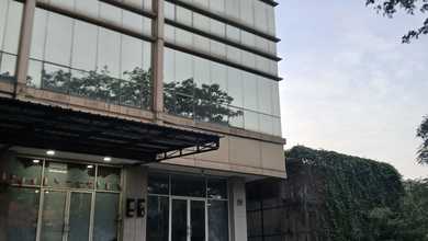 Ruko 4 Lantai 90 M² Rukan New Castle Green Lake City