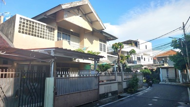 Rumah Cantik 2lt Kota Bambu Selatan