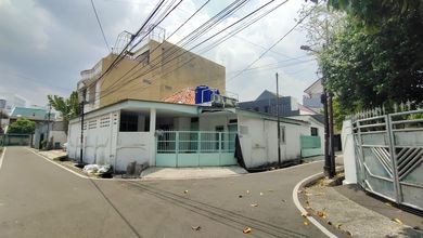 Rumah Hook 1 Lt Di Petojo Selatan 