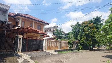 Rumah Modern di Meruya, Jakarta Barat, Luas 360 m2