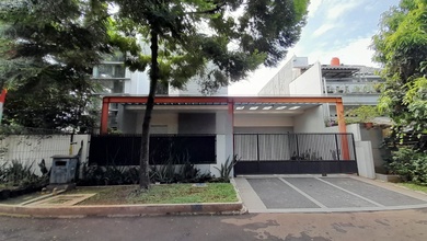 BSD - Dirumah Hook 2 Lantai di Perumahan BSD Kencana Loka, Tangerang