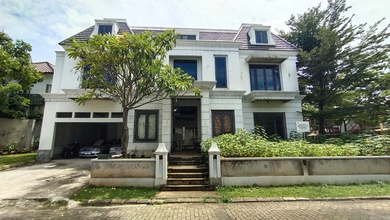 Ciputat - Rumah 3 Lantai 564 M² Komplek Tamansari Pesona Bali